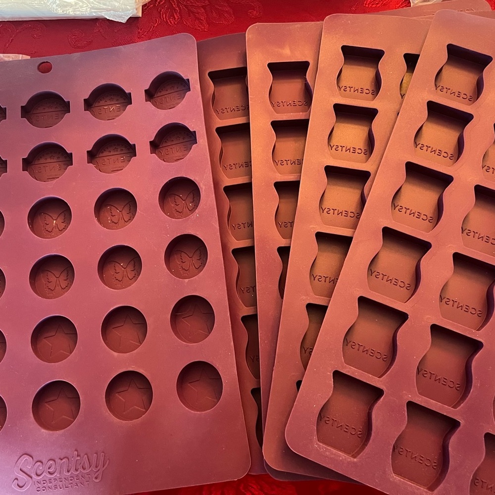 5 Scentsy Silicone Mold Set & Felts